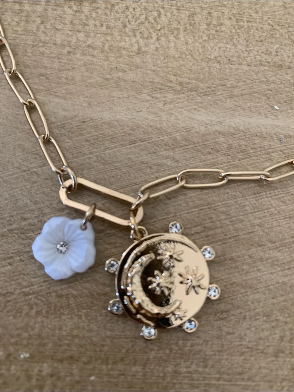 ettika Gold-Tone Layered Necklace with White Flower Sun Compass Lariat Necklace - Picture 4 of 6